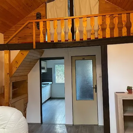 Holiday home Chata Kazin Praha-lipence *